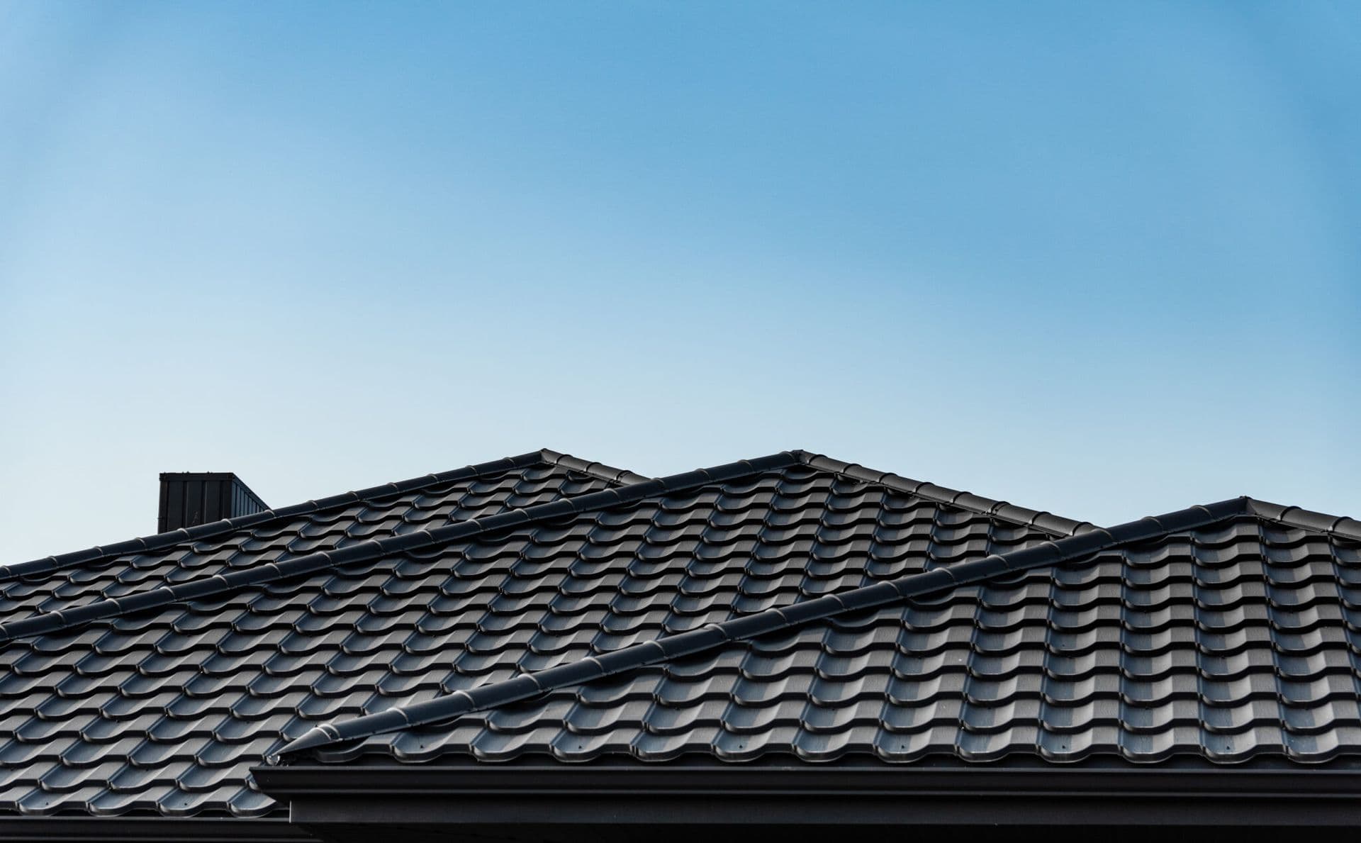 durable-roofing-options-and-materials-oak-ridge-RJW-Exteriors